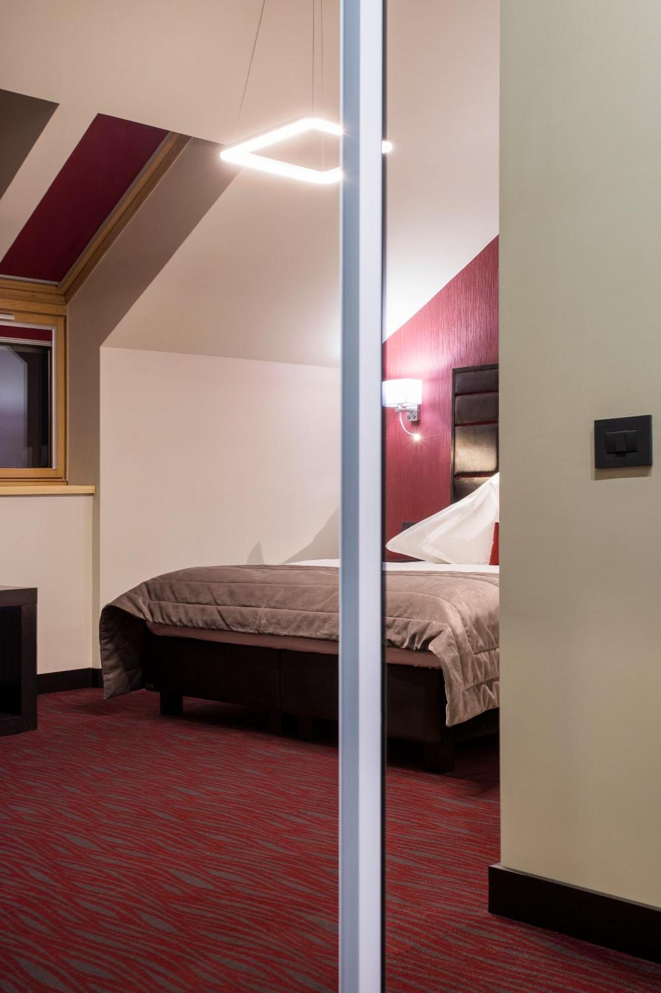 The Fifth Floor By Old Town Hotel Timisoara Bagian luar foto