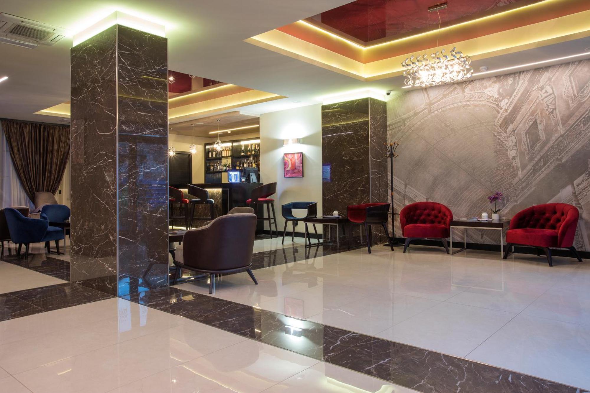 The Fifth Floor By Old Town Hotel Timisoara Bagian luar foto